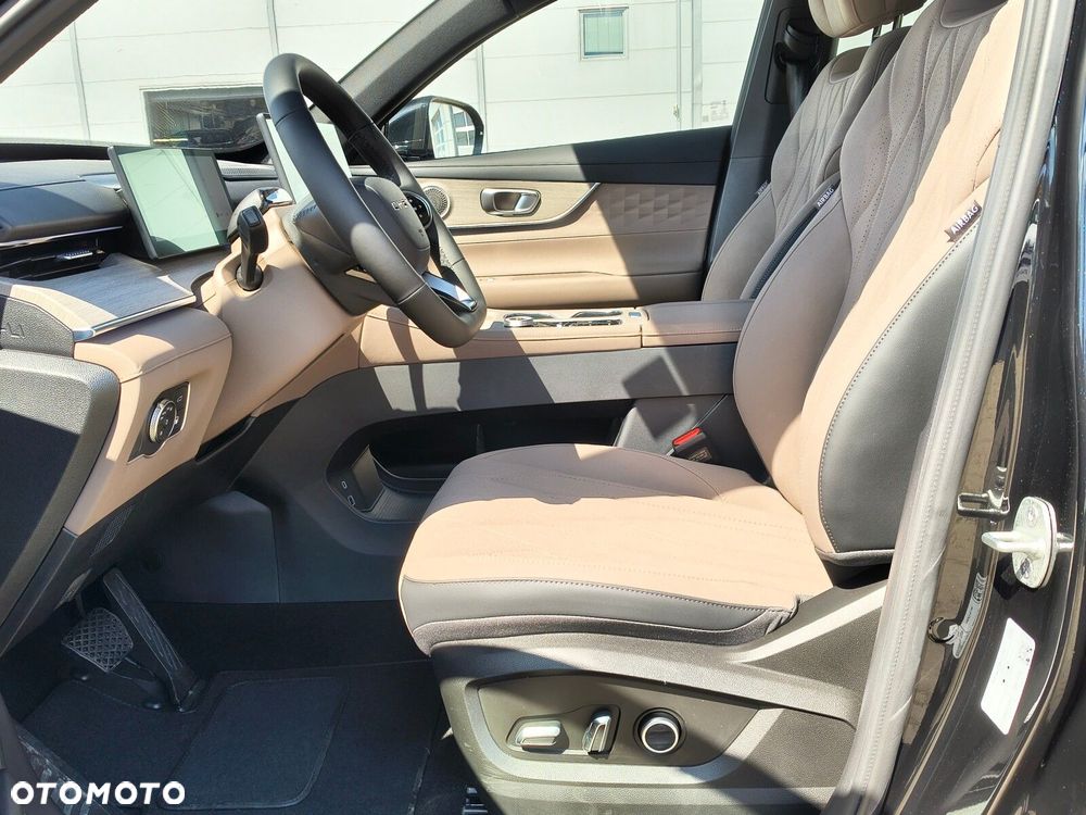 Chery Tiggo 8 1.5 T-GDI Super Hybrid Prestige DCT - 12