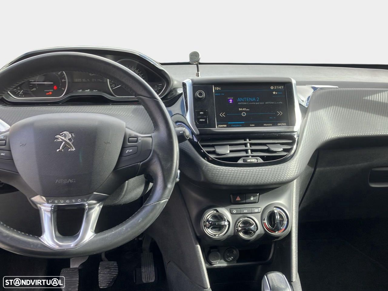 Peugeot 208 1.2 PureTech Allure - 11