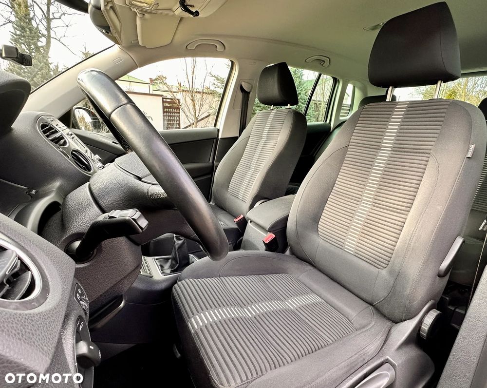 Volkswagen Tiguan - 14