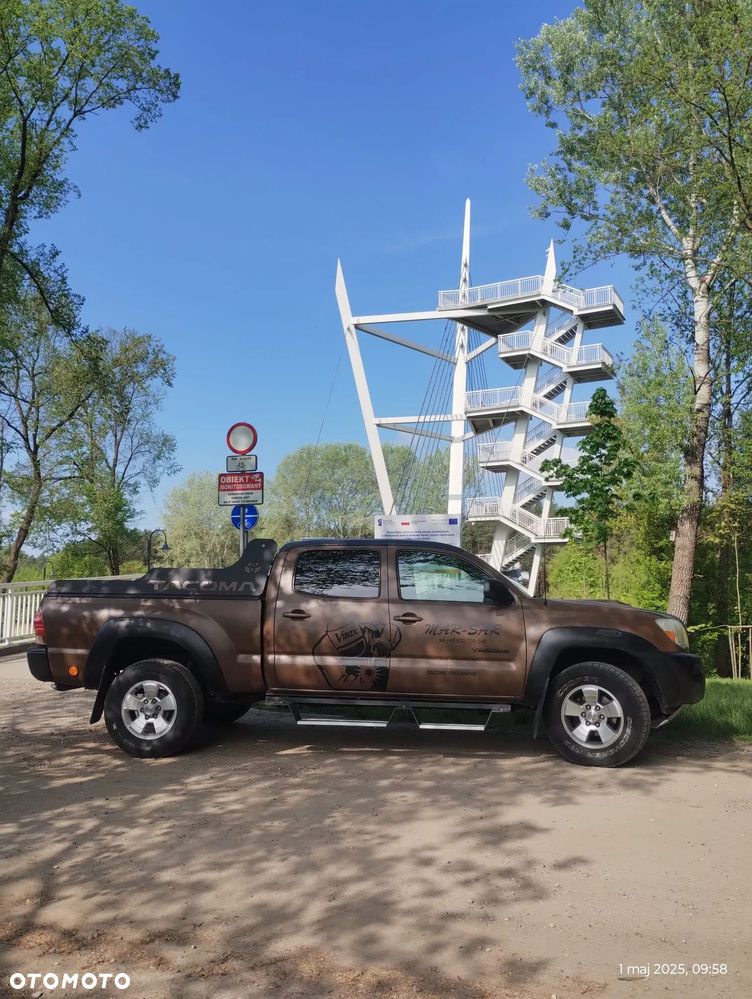 Toyota Tacoma - 3