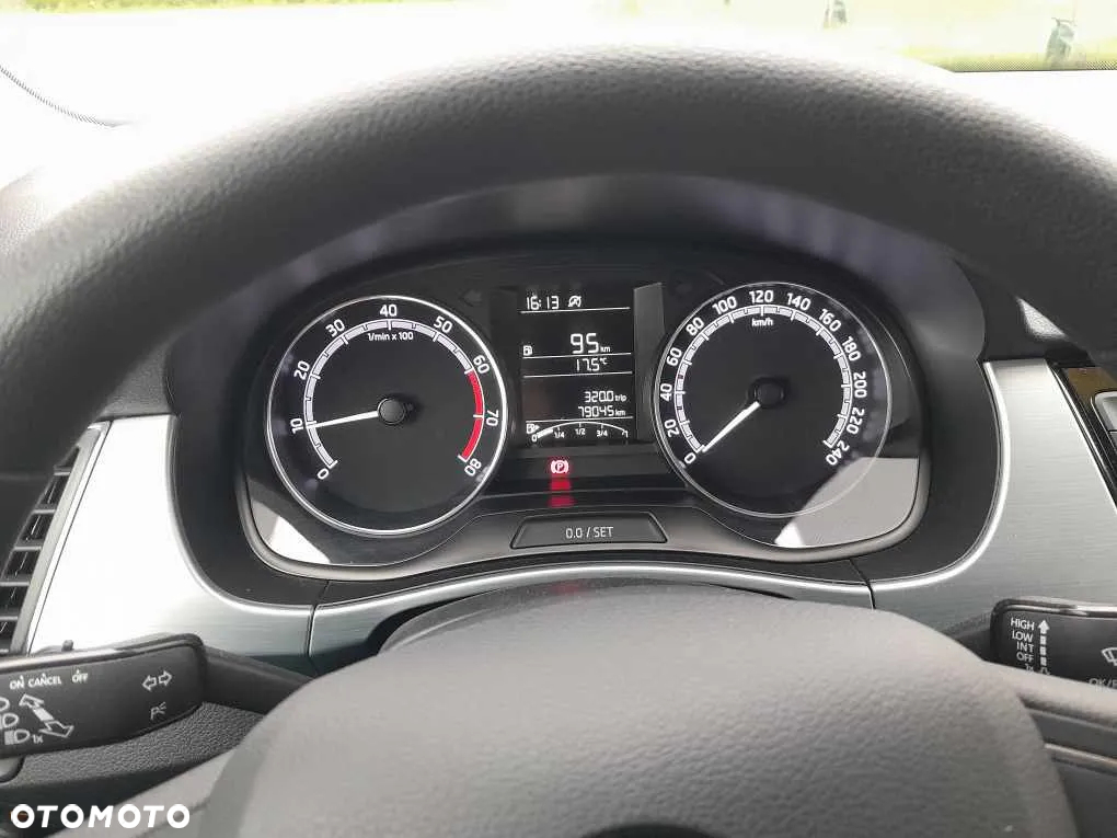 Skoda Fabia 1.0 TSI Ambition - 5