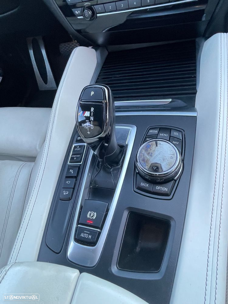 BMW X6 M50 d xDrive - 24