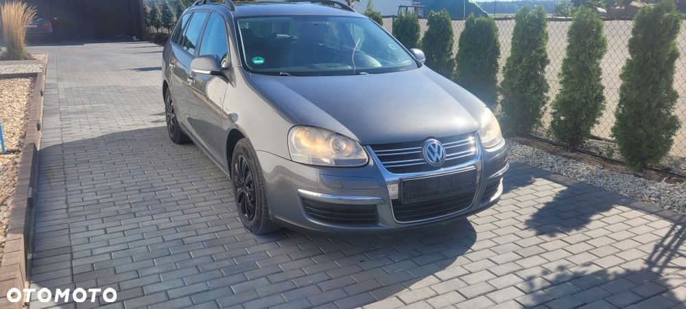 Volkswagen Golf - 1