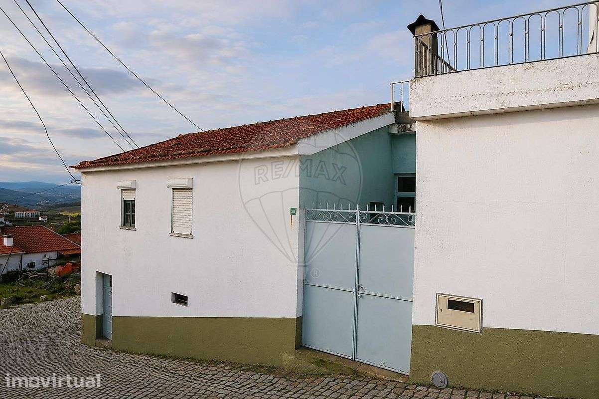 Moradia T2 para venda - Grande imagem: 2/4