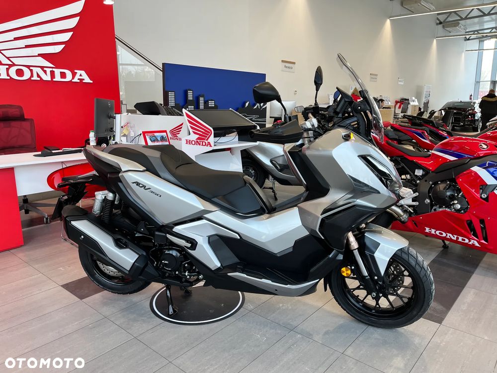 Honda ADV350 - 2