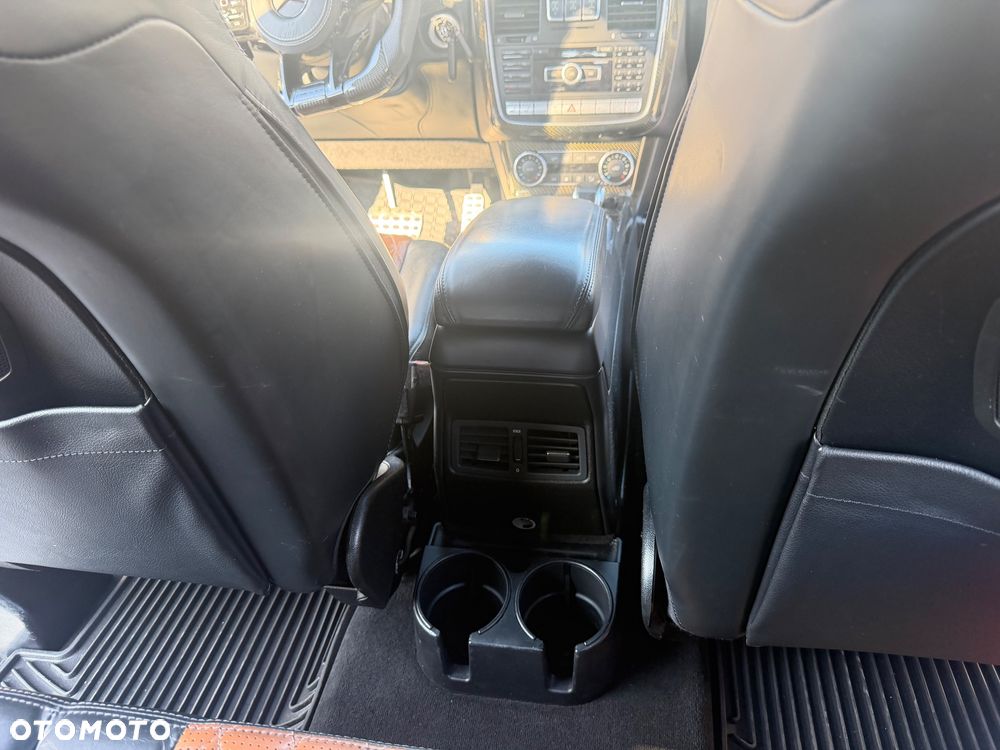 Mercedes-Benz Klasa G 63 AMG AMG SPEEDSHIFT 7G-TRONIC - 14