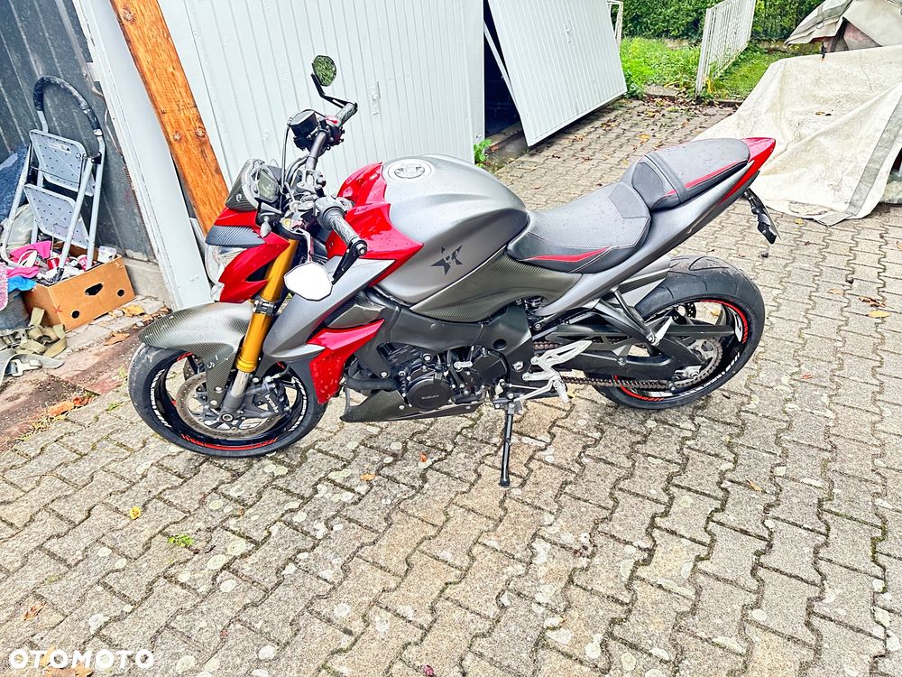 Suzuki GSX 1000 - 23