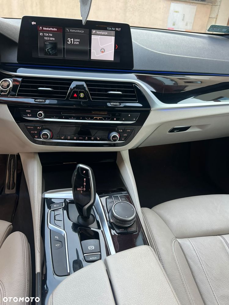 BMW Seria 5 520d xDrive M Sport sport - 20