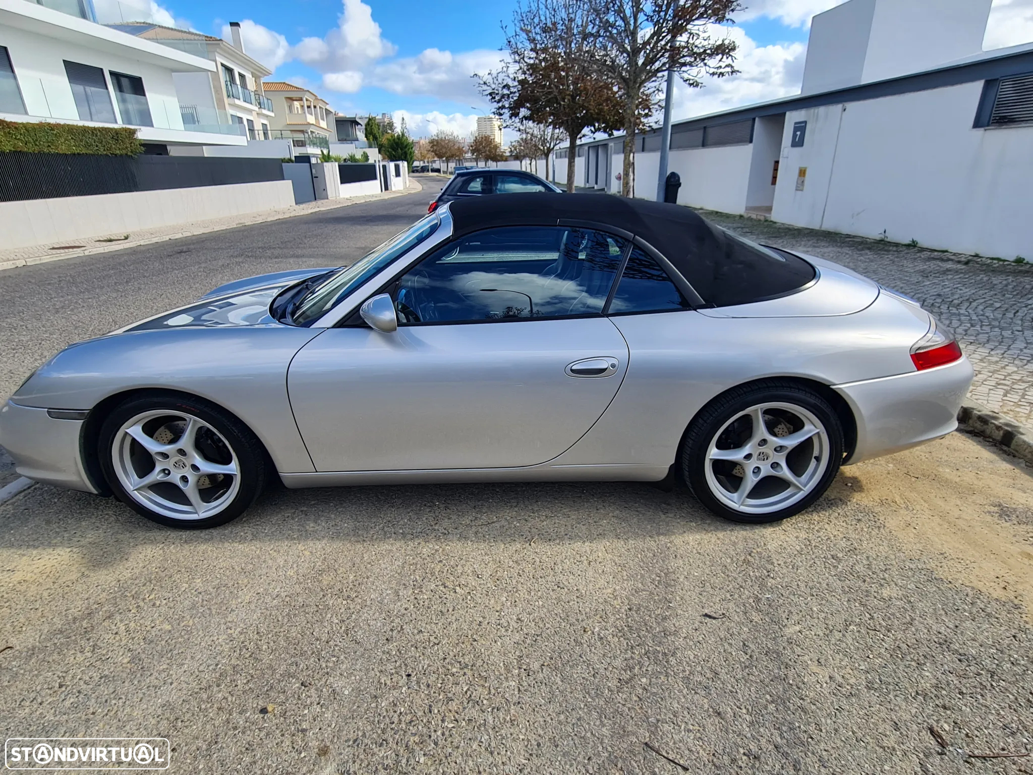 Porsche 911 (996) Carrera Cabrio - 3