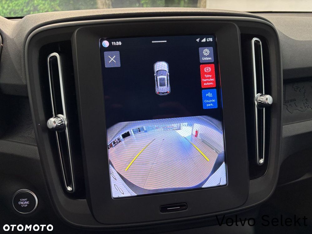 Volvo XC 40 - 24