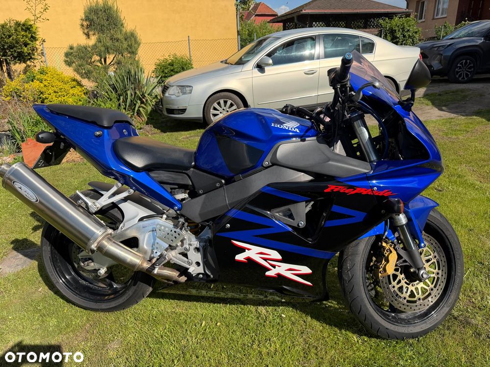 Honda CBR - 13