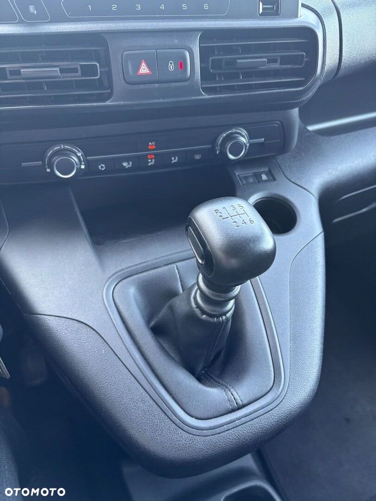 Toyota Proace City Verso 1.5 D-4D Combi - 13