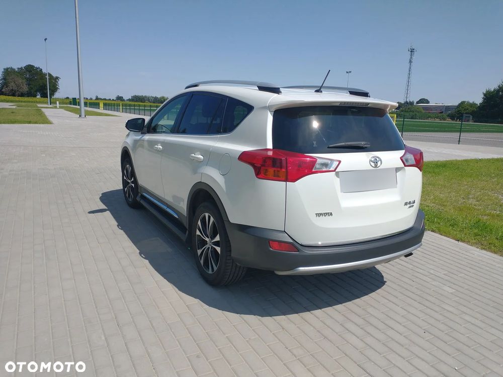 Toyota RAV4 - 4