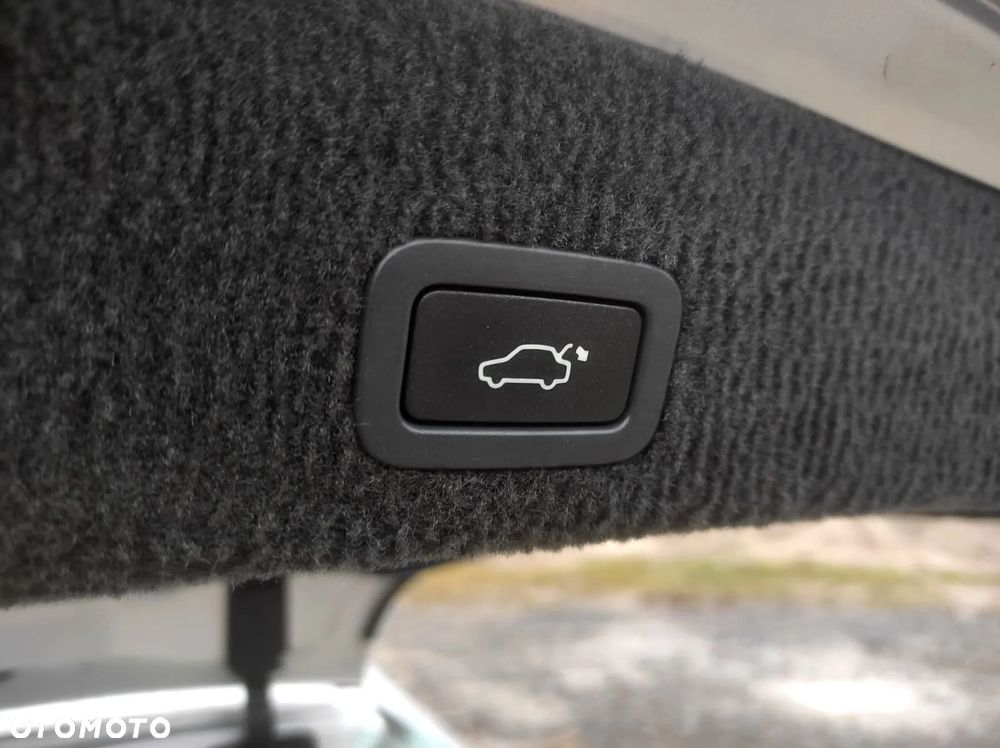 Volvo V70 2.0D Momentum - 40