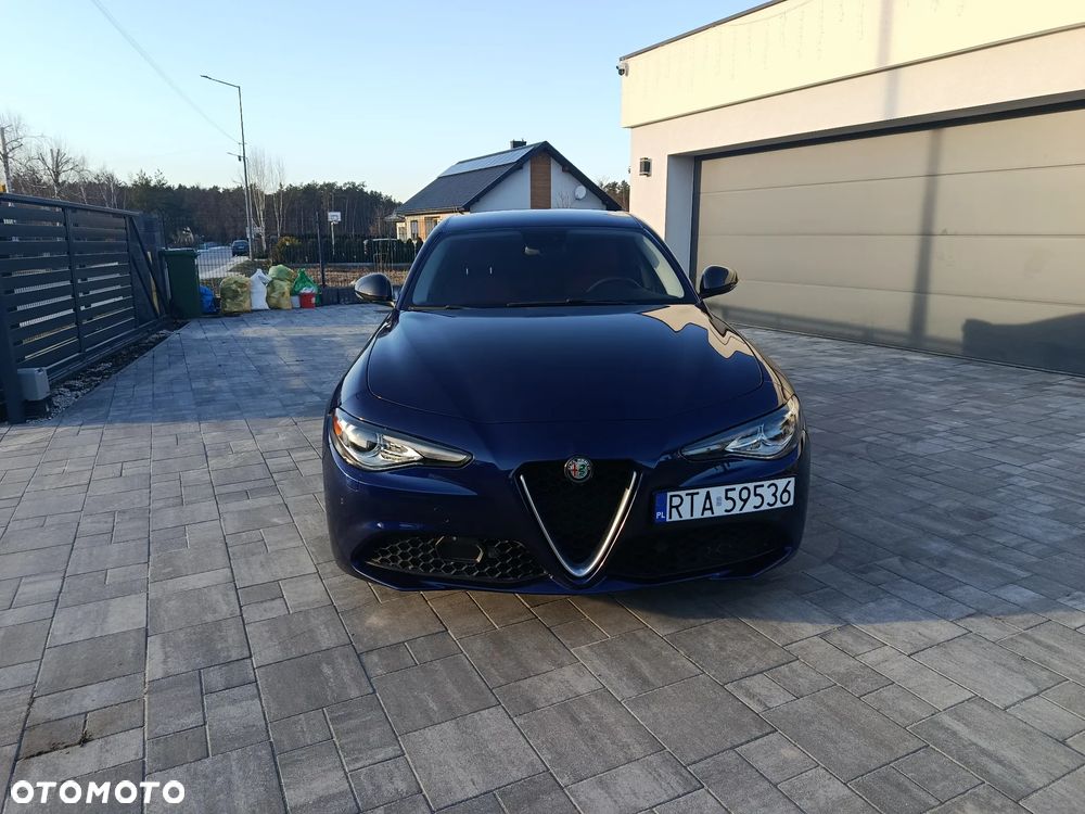 Alfa Romeo Giulia 2.0 Turbo 16V AT8 Veloce - 2