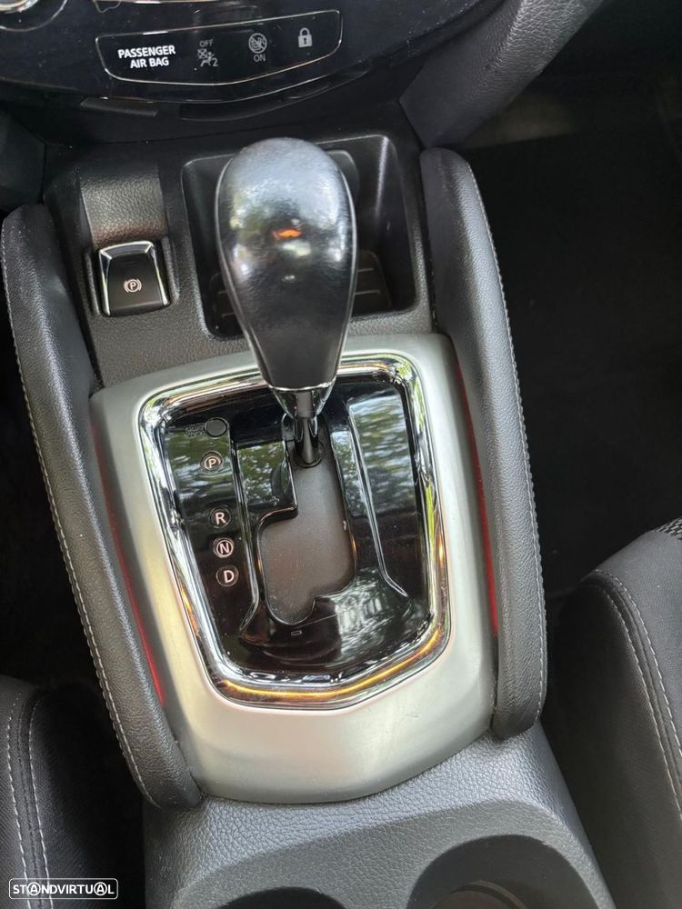 Nissan Qashqai 1.6 dCi Tekna Xtronic - 22
