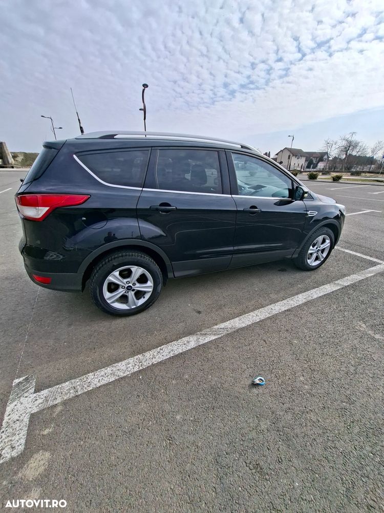 Ford Kuga 2.0 TDCi 2x4 SYNC - 16