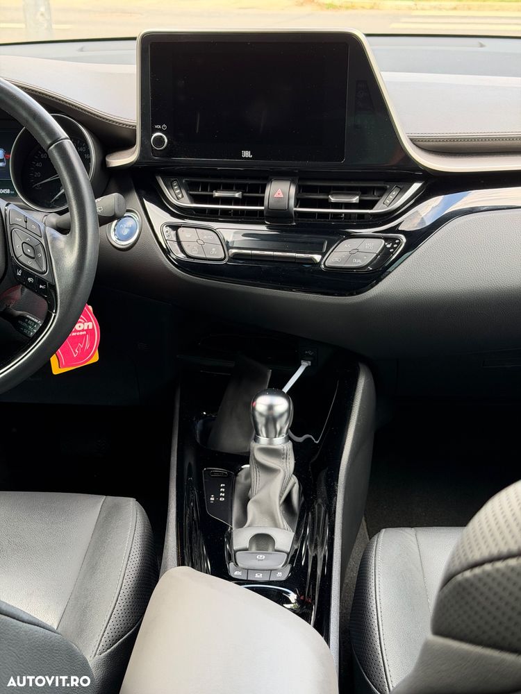 Toyota C-HR - 7