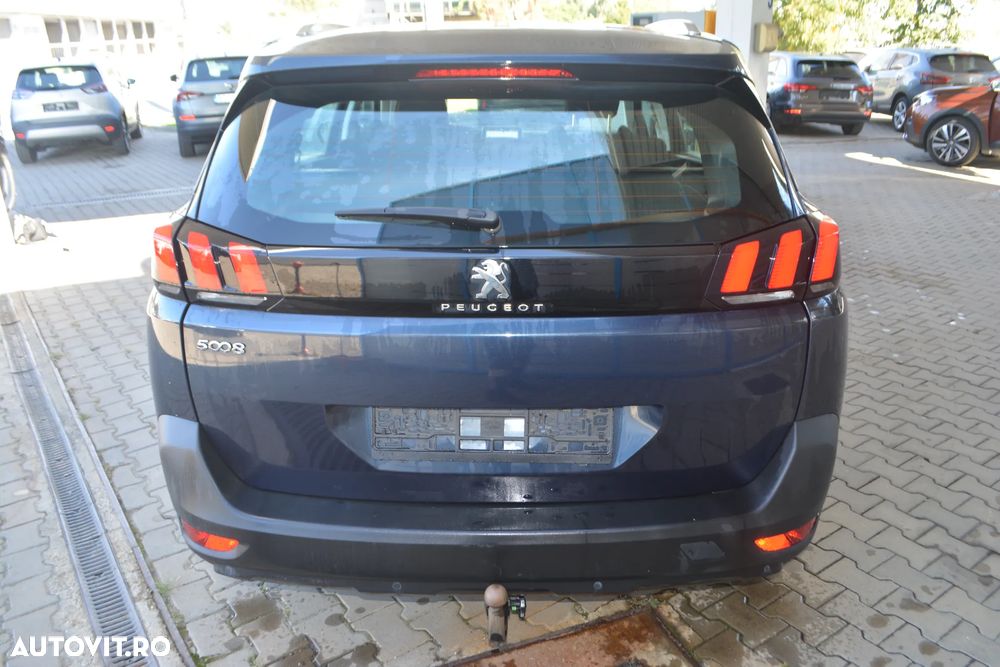 Peugeot 5008 BlueHDI 130 EAT8 Active - 9