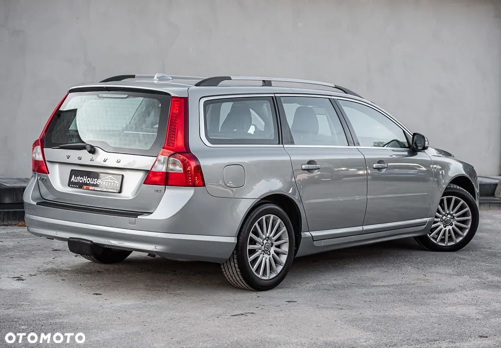 Volvo V70 3.2 Ocean Race - 11