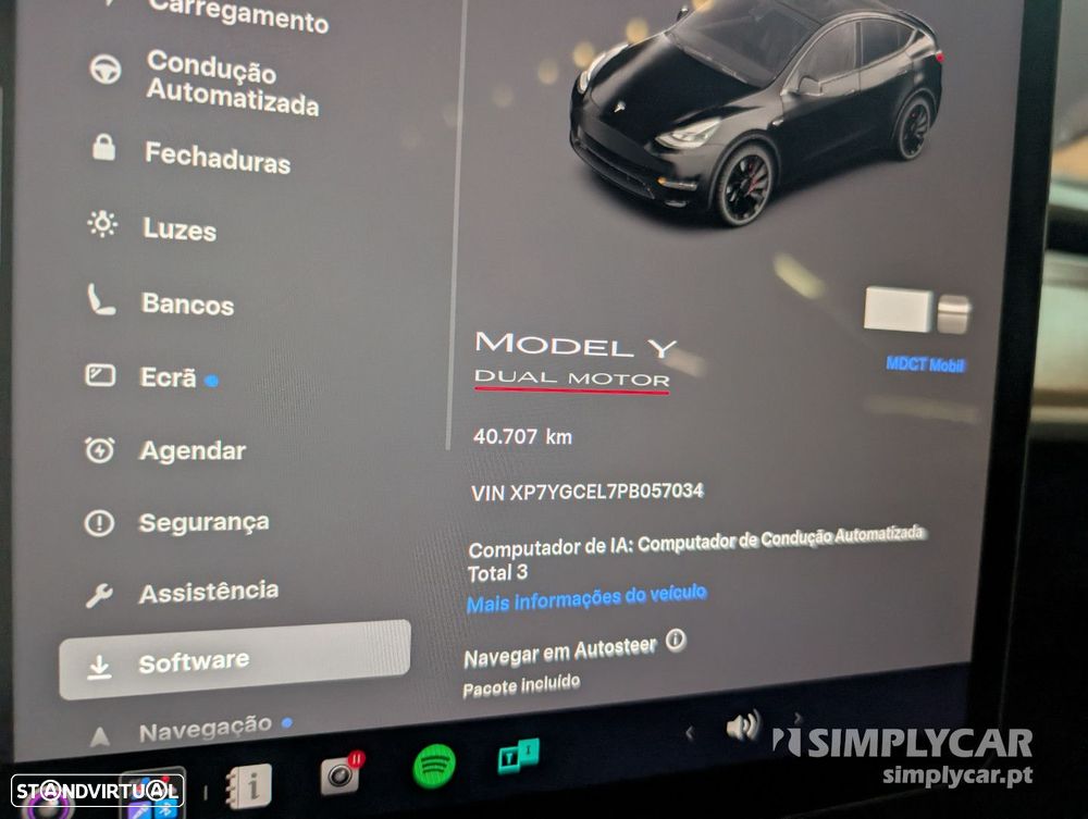 Tesla Model Y - 9