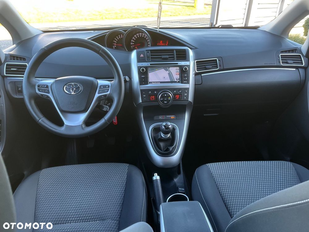 Toyota Verso - 18