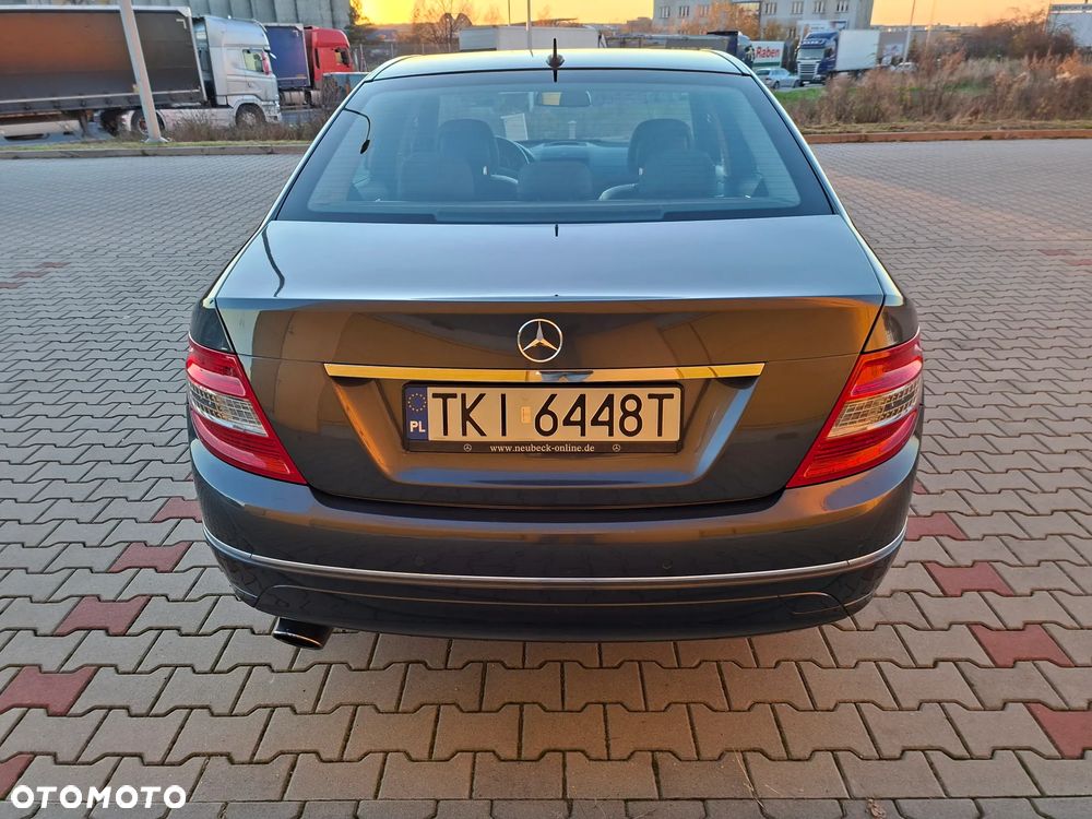 Mercedes-Benz Klasa C 200 Avantgarde Edition - 10