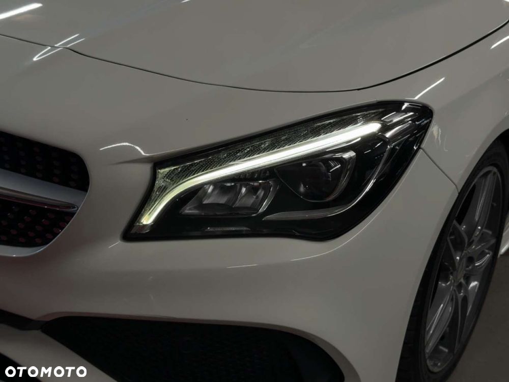 Mercedes-Benz CLA 200 7G-DCT AMG Line - 37