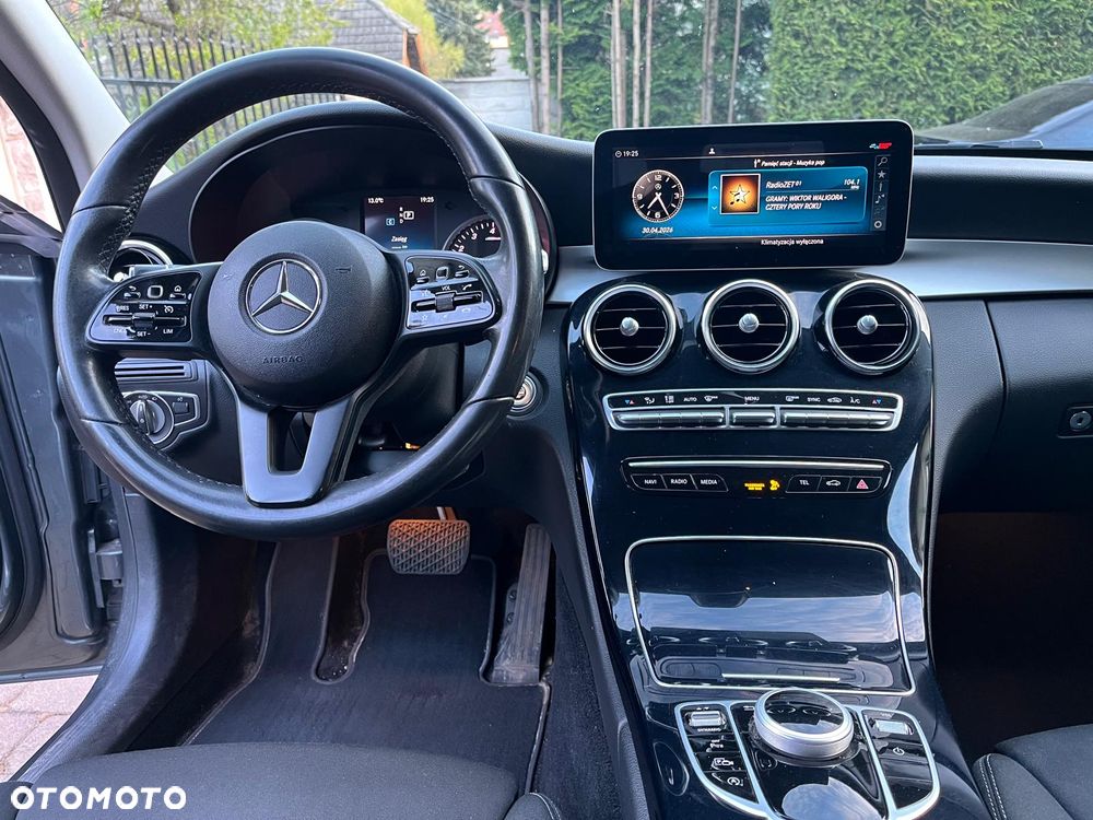 Mercedes-Benz Klasa C 200 4MATIC 9G-TRONIC - 12