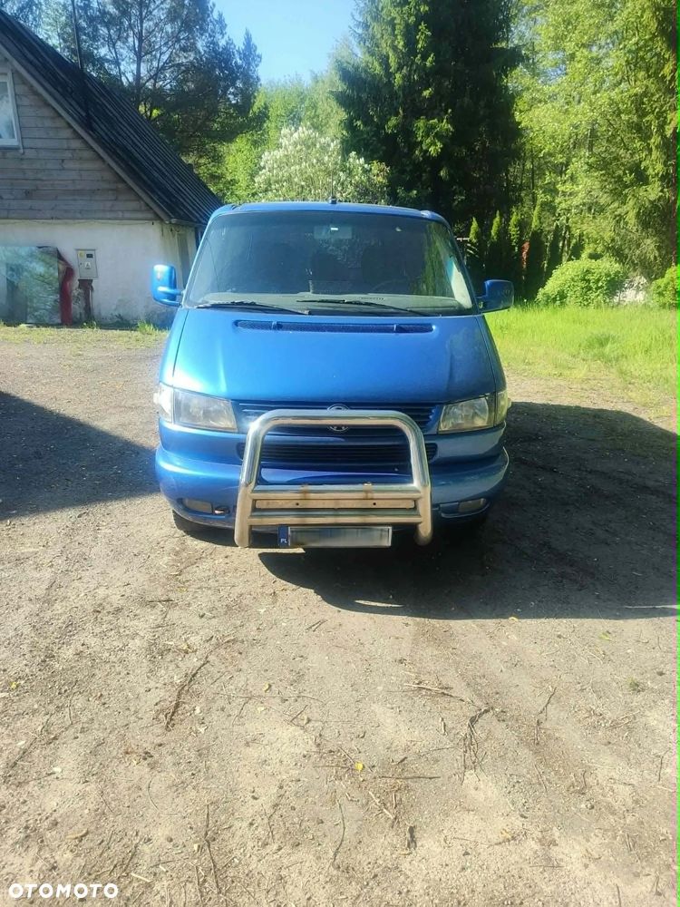 Volkswagen Multivan - 1