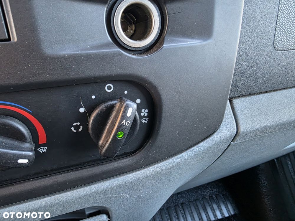 Ford Transit - 22