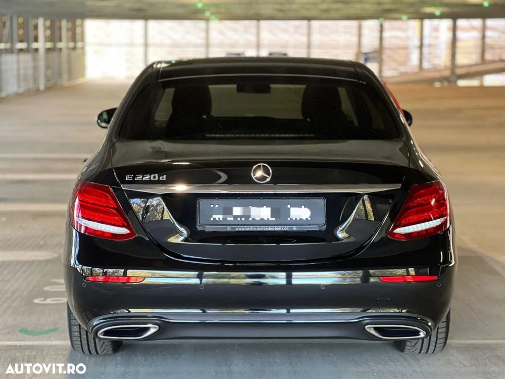 Mercedes-Benz E 220 d T 9G-TRONIC AMG Line - 19