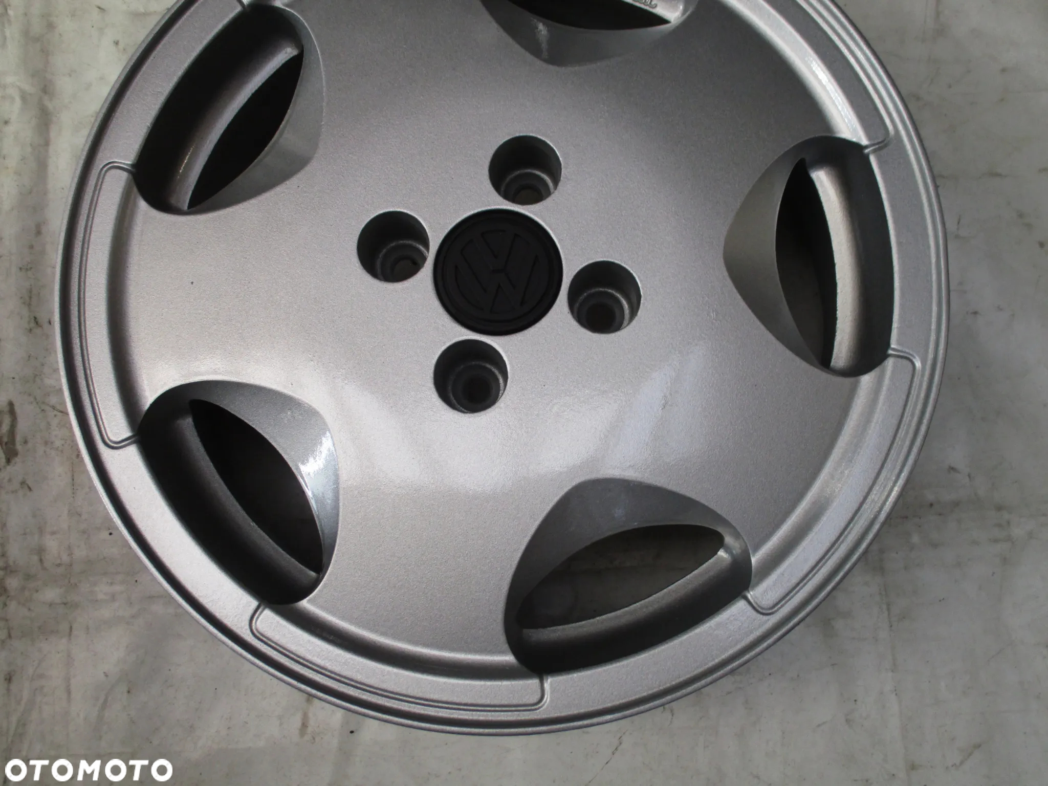 FELGI ALUMINIOWE 15 KLASYK VW GOLF I GOLF II JETTA PASSAT ET35 - 10