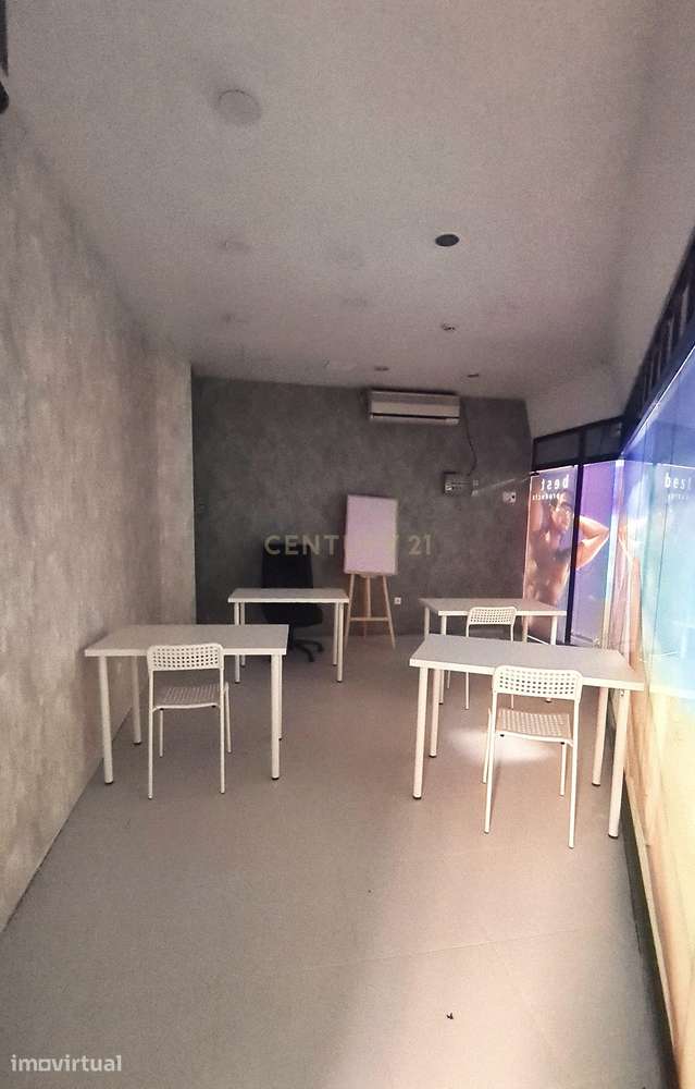 Loja no Centro Comercial do Lumiar – Excelente Oportunidade para o Seu - Grande imagem: 2/7