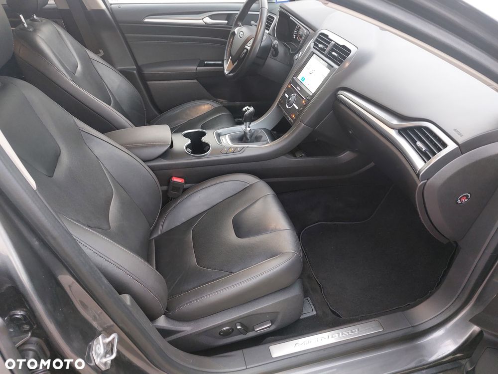 Ford Mondeo 2.0 TDCi Start-Stopp ST-Line - 19