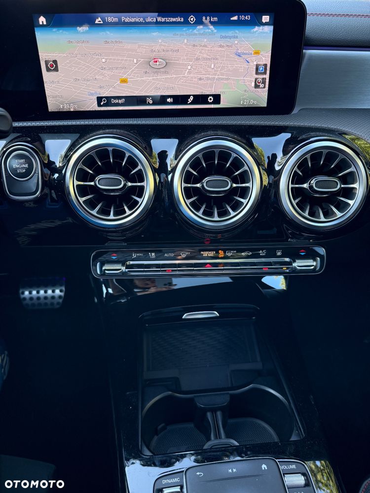 Mercedes-Benz CLA - 8