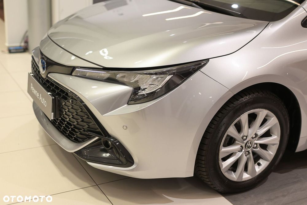 Toyota Corolla 1.8 Hybrid Comfort - 17