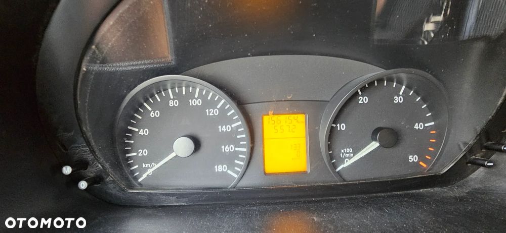 Mercedes-Benz Sprinter - 16