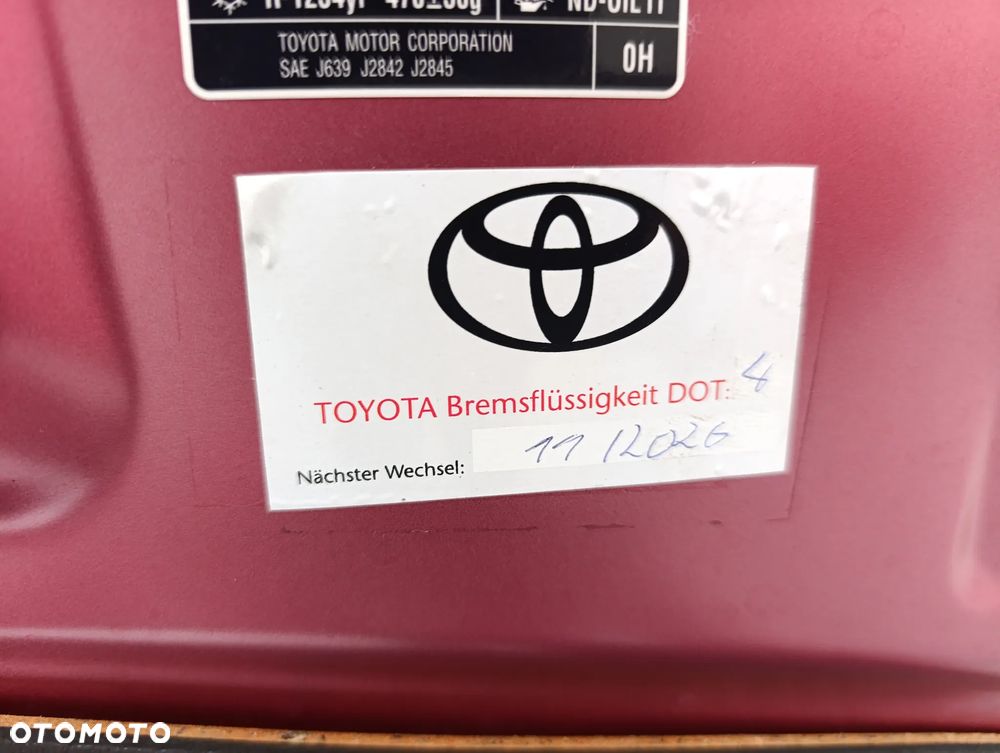 Toyota Prius Hybrid Executive - 29