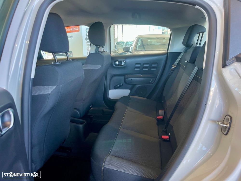 Citroën C3 1.2 PureTech Shine EAT6 - 21