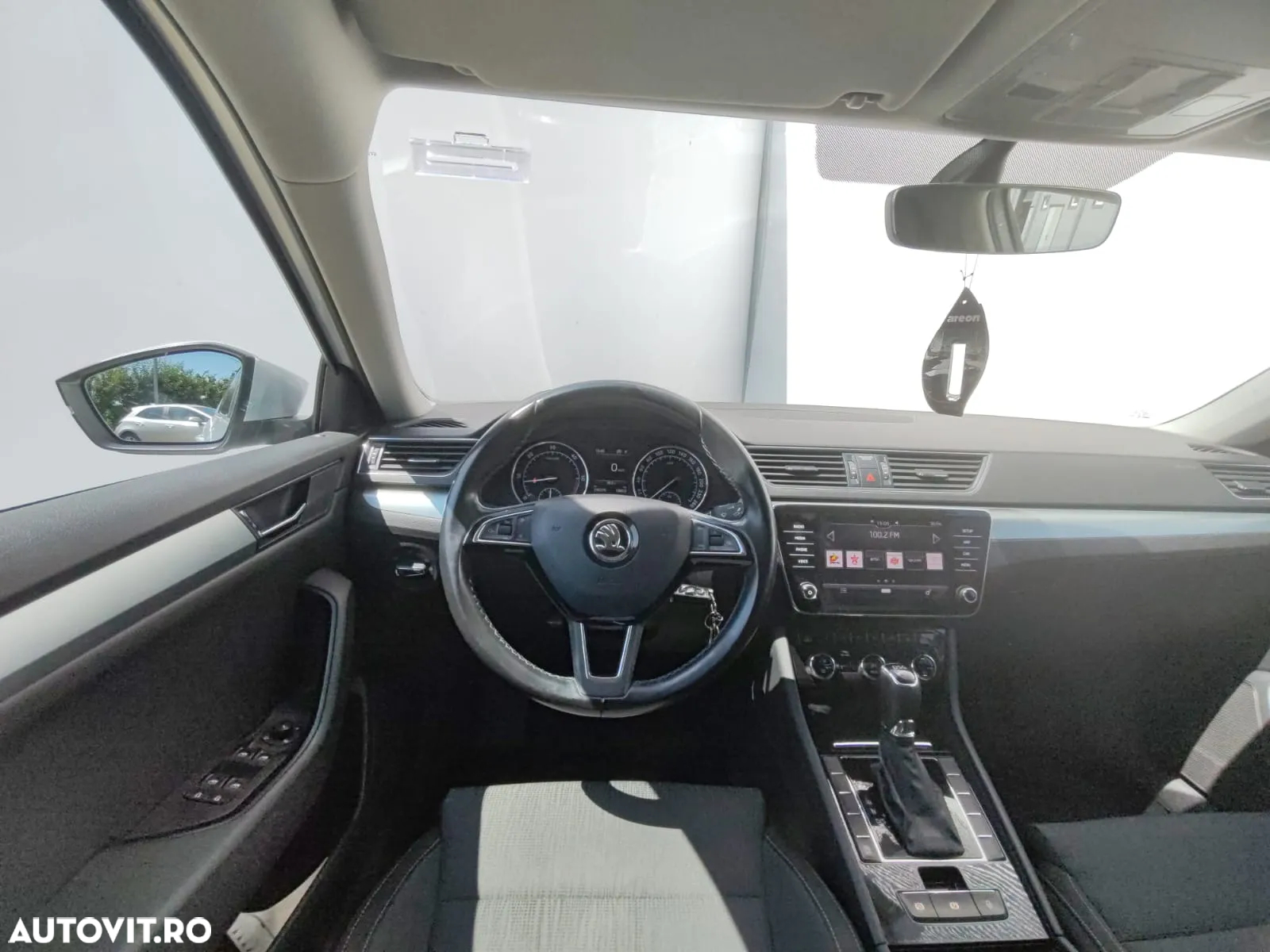 Skoda Superb 2.0 TDI DSG Style - 9