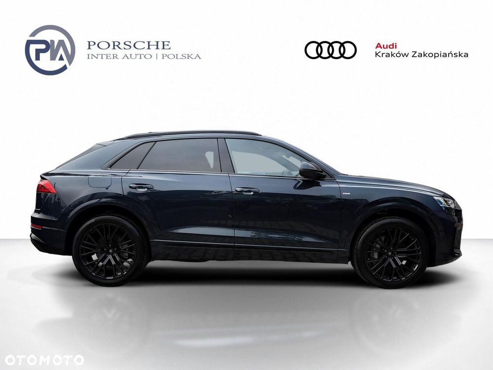 Audi Q8 - 10