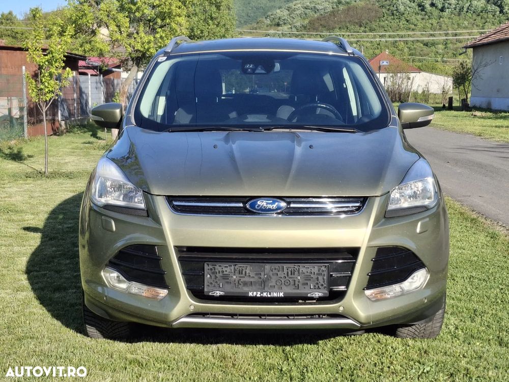 Ford Kuga 2.0 TDCi 4x4 Aut. Titanium - 2