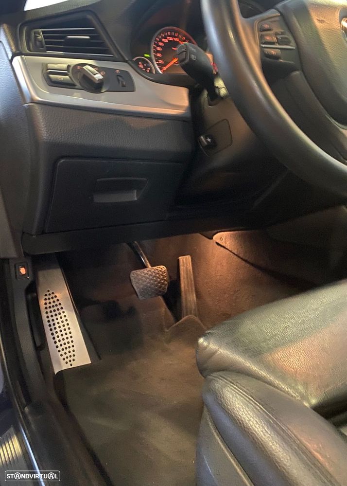 BMW 535 d Pack M Auto - 41