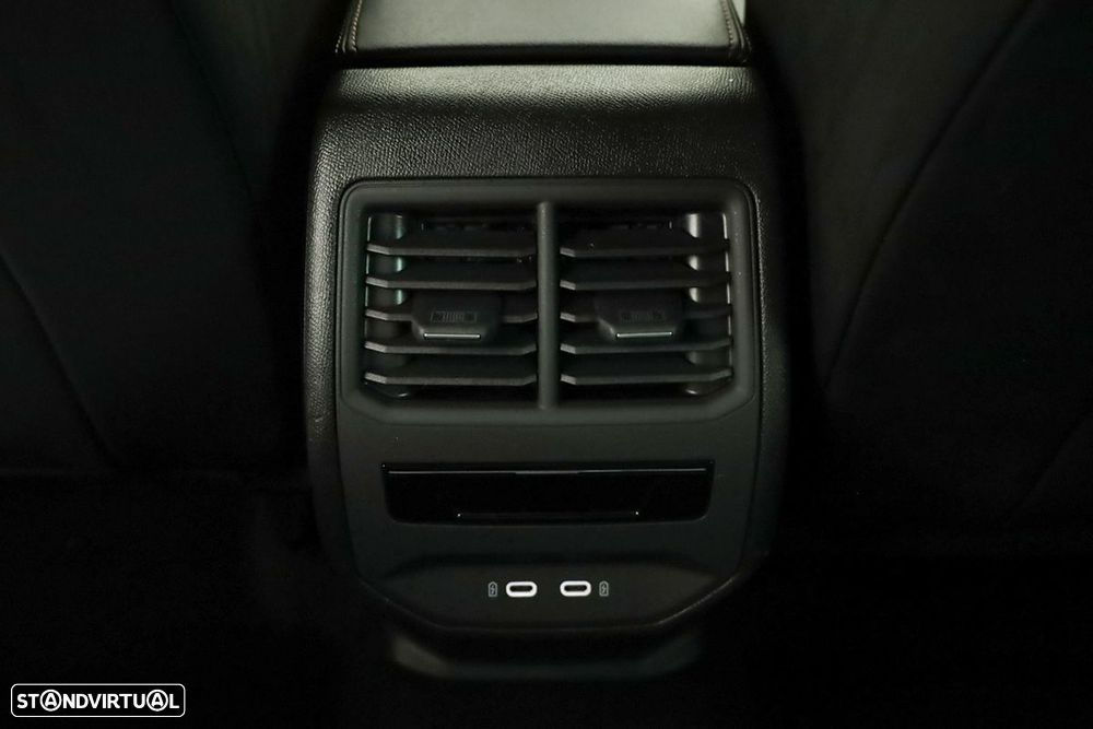 Cupra Formentor 1.5 e-Hybrid DSG - 23