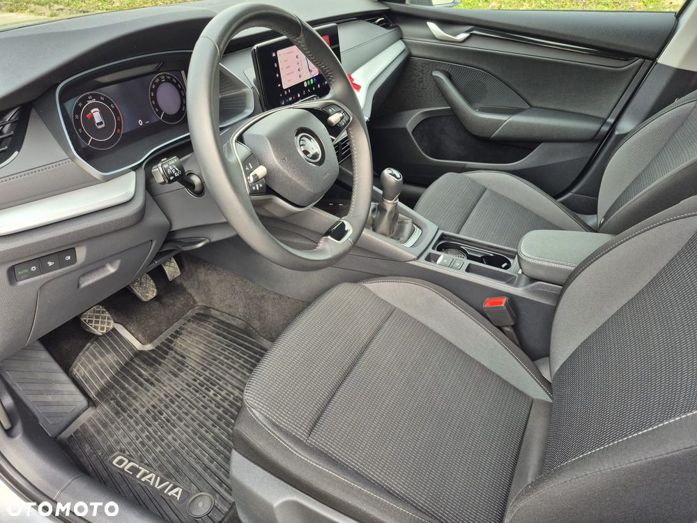 Skoda Octavia 1.5 TSI Selection - 11