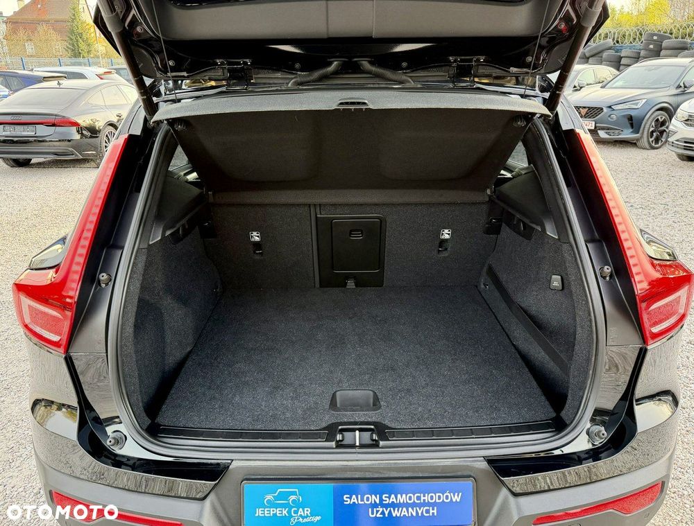 Volvo XC 40 T5 Twin Engine DKG Momentum Pro - 33
