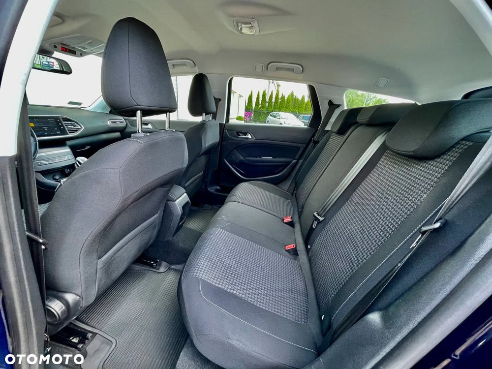 Peugeot 308 1.5 BlueHDi Allure Pack S&S - 8