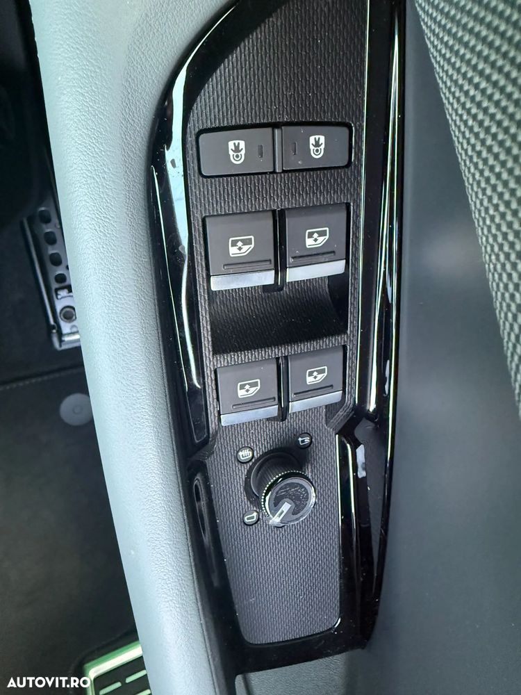 Audi Q3 2.0 35 TDI S tronic - 20