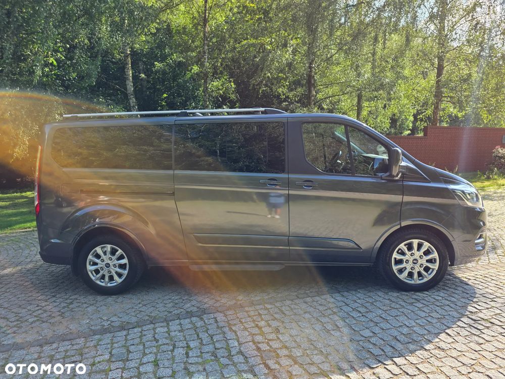 Ford Tourneo Custom - 4